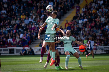 2024-04-20 - Jessica Carter (Chelsea Women) controls the ball during a Women's UEFA Champions League first-leg semifinal match between FC Barcelona and Chelsea Women at Estadi Olimpic Lluis Companys, in Barcelona, ,Spain on April 20, 2024. Photo by Felipe Mondino - WUCL SEMIFINAL 1º LEG - FC BARCELONA - CHELSEA WOMEN - UEFA CHAMPIONS LEAGUE WOMEN - SOCCER