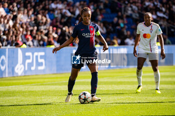 2024-04-28 - Grace Geyoro of Paris Saint Germain controls the ball during the UEFA Women's Champions League, Semi-finals, 2nd leg football match between Paris Saint-Germain and Olympique Lyonnais on April 28, 2024 at Parc des Princes stadium in Paris, France - FOOTBALL - WOMEN'S CHAMPIONS LEAGUE - PARIS SG V LYON - UEFA CHAMPIONS LEAGUE WOMEN - SOCCER