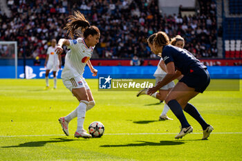 2024-04-28 - Amel Majri of Olympique Lyonnais and Eva Gaetino of Paris Saint Germain fight for the ball during the UEFA Women's Champions League, Semi-finals, 2nd leg football match between Paris Saint-Germain and Olympique Lyonnais on April 28, 2024 at Parc des Princes stadium in Paris, France - FOOTBALL - WOMEN'S CHAMPIONS LEAGUE - PARIS SG V LYON - UEFA CHAMPIONS LEAGUE WOMEN - SOCCER