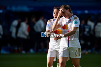 2024-04-28 - Amel Majri of Olympique Lyonnais and Vanessa Gilles of Olympique Lyonnais celebrate the victory after the UEFA Women's Champions League, Semi-finals, 2nd leg football match between Paris Saint-Germain and Olympique Lyonnais on April 28, 2024 at Parc des Princes stadium in Paris, France - FOOTBALL - WOMEN'S CHAMPIONS LEAGUE - PARIS SG V LYON - UEFA CHAMPIONS LEAGUE WOMEN - SOCCER