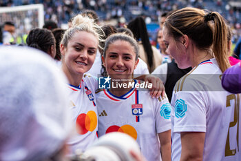 2024-04-28 - Ellie Carpenter of Olympique Lyonnais and Danielle Van De Donk of Olympique Lyonnais celebrates the victory after the UEFA Women's Champions League, Semi-finals, 2nd leg football match between Paris Saint-Germain and Olympique Lyonnais on April 28, 2024 at Parc des Princes stadium in Paris, France - FOOTBALL - WOMEN'S CHAMPIONS LEAGUE - PARIS SG V LYON - UEFA CHAMPIONS LEAGUE WOMEN - SOCCER