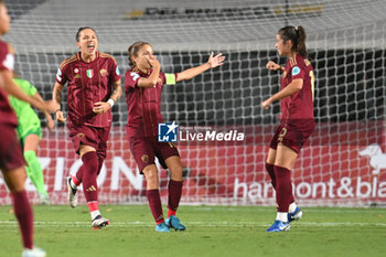 2024-10-08 - Manuela Giugliano of A.S. Roma Women during the Women Champion League Rome vs Wolfsburg 08 October 2024 at the Tre Fontane Stadium in Rome - ROMA WOMEN VS WOLFSBURG - UEFA CHAMPIONS LEAGUE WOMEN - SOCCER