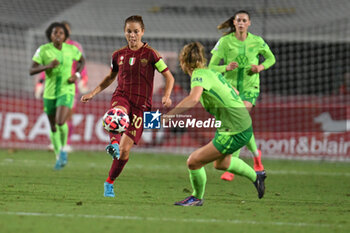 2024-10-08 - Manuela Giugliano of A.S. Roma Women during the Women Champion League Rome vs Wolfsburg 08 October 2024 at the Tre Fontane Stadium in Rome - ROMA WOMEN VS WOLFSBURG - UEFA CHAMPIONS LEAGUE WOMEN - SOCCER