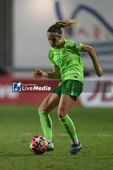 2024-10-08 - Kathrin Hendrich of VfL Wolfsburg Womenduring the Women Champion League Rome vs Wolfsburg 08 October 2024 at the Tre Fontane Stadium in Rome - ROMA WOMEN VS WOLFSBURG - UEFA CHAMPIONS LEAGUE WOMEN - SOCCER