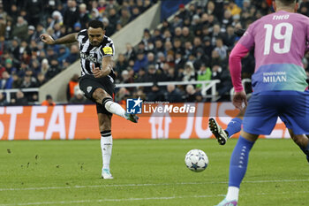 2023-12-13 - Newcastle’s Callum Wilson during the UEFA Champions League, Group F football match between Newcastle United and AC Milan on 13 December 2023 at St. James's Park in Newcastle, England - FOOTBALL - CHAMPIONS LEAGUE - NEWCASTLE V AC MILAN - UEFA CHAMPIONS LEAGUE - SOCCER