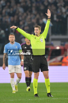 2024-02-14 - Francois Letexier (FRA) referee during the UEFA Champions League 2023-2024 football match between SS Lazio and Bayern Monaco at the Olympic Stadium in Rome on February 14, 2023. - SS LAZIO VS BAYERN MUNICH - UEFA CHAMPIONS LEAGUE - SOCCER