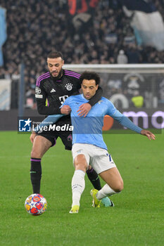 2024-02-14 - Felipe Anderson (SS Lazio); Noussair Mazraoui (Bayern Munich)   during the UEFA Champions League 2023-2024 football match between SS Lazio and Bayern Monaco at the Olympic Stadium in Rome on February 14, 2023. - SS LAZIO VS BAYERN MUNICH - UEFA CHAMPIONS LEAGUE - SOCCER