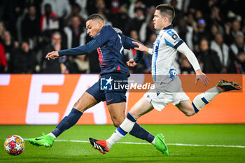2024-02-14 - Kylian MBAPPE of PSG and Igor ZUBELDIA of Real Sociedad during the UEFA Champions League, Round of 16 1st leg football match between Paris Saint-Germain and Real Sociedad on February 14, 2024 at Parc des Princes stadium in Paris, France - FOOTBALL - CHAMPIONS LEAGUE - PARIS SG V REAL SOCIEDAD - UEFA CHAMPIONS LEAGUE - SOCCER