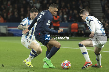 2024-02-14 - Kylian Mbappe of PSG, Igor Zubeldia of Real Sociedad during the UEFA Champions League, Round of 16 1st leg football match between Paris Saint-Germain (PSG) and Real Sociedad on February 14, 2024 at Parc des Princes stadium in Paris, France - FOOTBALL - CHAMPIONS LEAGUE - PARIS SG V REAL SOCIEDAD - UEFA CHAMPIONS LEAGUE - SOCCER