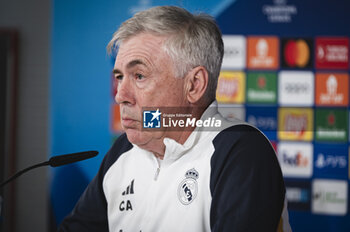 2024-03-05 - Carlo Ancelotti, coach of Real Madrid speaks during the press conference of the day before the second leg of the round of 16 football match of Champions League against RB Leipzig at Ciudad Real Madrid in Valdebebas, Madrid. - REAL MADRID VS RB LEIPZIG: REAL MADRID TRAINING AND PRESS CONFERENCE - UEFA CHAMPIONS LEAGUE - SOCCER
