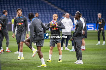 2024-03-05 - Xavi Simons of RB Leipzig (C) seen with his teammates during the training session the day before the second leg of the round of 16 football match of Champions League against Real Madrid at Santiago Bernabeu stadium in Madrid. - REAL MADRID VS RB LEIPZIG: RB LEIPZIG TRAINING AND PRESS CONFERENCE - UEFA CHAMPIONS LEAGUE - SOCCER