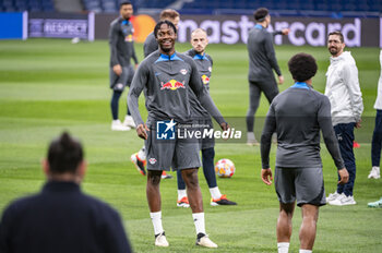 2024-03-05 - Chadaille Bitshiabu of RB Leipzig seen with his teammates during the training session the day before the second leg of the round of 16 football match of Champions League against Real Madrid at Santiago Bernabeu stadium in Madrid. - REAL MADRID VS RB LEIPZIG: RB LEIPZIG TRAINING AND PRESS CONFERENCE - UEFA CHAMPIONS LEAGUE - SOCCER
