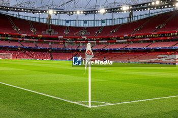 2024-03-13 - General view, corner flag illustration during the UEFA Champions League, Round of 16, 2nd leg football match between Arsenal and FC Porto on 12 March 2024 at the Emirates Stadium in London, England - FOOTBALL - CHAMPIONS LEAGUE - ARSENAL V PORTO - UEFA CHAMPIONS LEAGUE - SOCCER