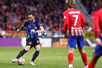 2024-03-13 - Hakan Calhanoglu of Inter during the UEFA Champions League, Round of 16, 2nd leg football match between Atletico de Madrid and FC Internazionale on March 13, 2024 at Civitas Metropolitano stadium in Madrid, Spain - FOOTBALL - CHAMPIONS LEAGUE - ATLETICO MADRID V INTERNAZIONALE - UEFA CHAMPIONS LEAGUE - SOCCER