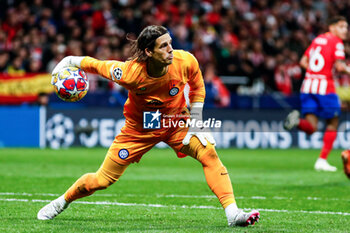 2024-03-13 - Yann Sommer of Inter during the UEFA Champions League, Round of 16, 2nd leg football match between Atletico de Madrid and FC Internazionale on March 13, 2024 at Civitas Metropolitano stadium in Madrid, Spain - FOOTBALL - CHAMPIONS LEAGUE - ATLETICO MADRID V INTERNAZIONALE - UEFA CHAMPIONS LEAGUE - SOCCER