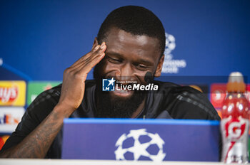 2024-04-08 - Antonio Rudiger of Real Madrid seen speaking during the press conference of Real Madrid the day before the quarter-final first leg football match of Champions League against Manchester City at Ciudad Real Madrid in Valdebebas, Madrid. - REAL MADRID VS MANCHESTER CITY: REAL MADRID TRAINING AND PRESS CONFERENCE - UEFA CHAMPIONS LEAGUE - SOCCER
