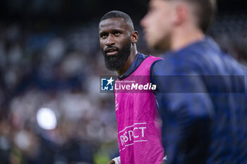 2024-04-09 - Antonio Rudiger of Real Madrid warms up during the UEFA Champions League quarter-final first leg match between Real Madrid CF and Manchester City at Estadio Santiago Bernabeu on April 9, 2024 in Madrid, Spain. - REAL MADRID VS MANCHESTER CITY - UEFA CHAMPIONS LEAGUE - SOCCER