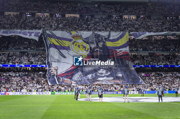 2024-04-09 - Real Madrid fans choreography during the UEFA Champions League quarter-final first leg match between Real Madrid CF and Manchester City at Estadio Santiago Bernabeu on April 9, 2024 in Madrid, Spain. - REAL MADRID VS MANCHESTER CITY - UEFA CHAMPIONS LEAGUE - SOCCER