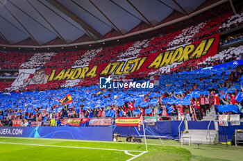 2024-04-10 - Atletico Madrid fans choreography seen during the UEFA Champions League quarter-final first leg match between Atletico Madrid and Borussia Dortmund at Estadio Civitas Metropolitano on April 10, 2024 in Madrid, Spain. - ATLETICO MADRID VS BORUSSIA DORTMUND - UEFA CHAMPIONS LEAGUE - SOCCER