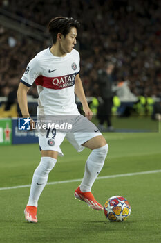 2024-04-16 - Lee Kang-in of PSG during the UEFA Champions League, Quarter-finals, 2nd leg football match between FC Barcelona and Paris Saint-Germain (PSG) on April 16, 2024 at Estadi Olímpic Lluís Companys in Barcelona, Spain - FOOTBALL - CHAMPIONS LEAGUE - FC BARCELONA V PARIS SG - UEFA CHAMPIONS LEAGUE - SOCCER