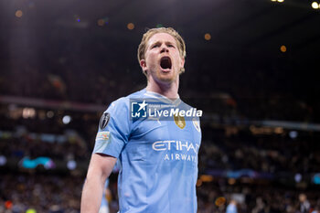 2024-04-17 - Manchester City midfielder Kevin De Bruyne (17) scores and celebrates 1-1 during the UEFA Champions League, Quarter-finals, 2nd leg football match between Manchester City and Real Madrid on April 17, 2024 at Etihad Stadium in Manchester, England - FOOTBALL - CHAMPIONS LEAGUE - MANCHESTER CITY V REAL MADRID - UEFA CHAMPIONS LEAGUE - SOCCER