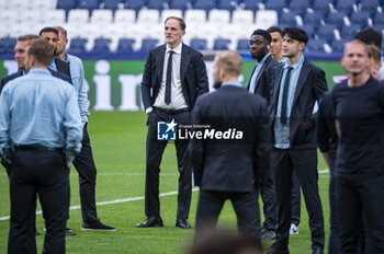07/05/2024 - MADRID, SPAIN - MAY 7: Thomas Tuchel (C), the head coach of FC Bayern Munchen seen during the Bayern Munchen Pitch Walk and Press Conference ahead of their UEFA Champions League semi-final second leg match against Real Madrid at Estadio Santiago Bernabeu on May 7, 2024 in Madrid, Spain. - REAL MADRID VS BAYERN MUNICH: BAYERN MUNICH PRESS CONFERENCE AND PITCH WALKING - UEFA CHAMPIONS LEAGUE - CALCIO