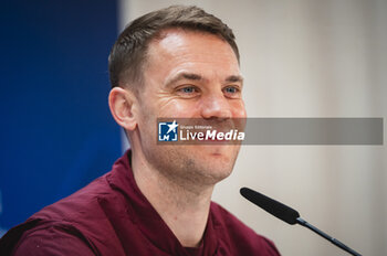 07/05/2024 - MADRID, SPAIN - MAY 7: Manuel Neuer of FC Bayern Munchen seen speaking during the Bayern Munchen Pitch Walk and Press Conference ahead of their UEFA Champions League semi-final second leg match against Real Madrid at Estadio Santiago Bernabeu on May 7, 2024 in Madrid, Spain. - REAL MADRID VS BAYERN MUNICH: BAYERN MUNICH PRESS CONFERENCE AND PITCH WALKING - UEFA CHAMPIONS LEAGUE - CALCIO