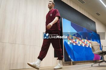 2024-05-07 - MADRID, SPAIN - MAY 7: Manuel Neuer of FC Bayern Munchen seen leaving the press room during the Bayern Munchen Pitch Walk and Press Conference ahead of their UEFA Champions League semi-final second leg match against Real Madrid at Estadio Santiago Bernabeu on May 7, 2024 in Madrid, Spain. - REAL MADRID VS BAYERN MUNICH: BAYERN MUNICH PRESS CONFERENCE AND PITCH WALKING - UEFA CHAMPIONS LEAGUE - SOCCER