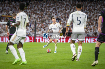 08/05/2024 - MADRID, SPAIN - MAY 8: Toni Kroos of Real Madrid seen in action with the ball during the UEFA Champions League semi-final second leg match between Real Madrid and FC Bayern Munchen at Estadio Santiago Bernabeu on May 8, 2024 in Madrid, Spain. - REAL MADRID VS BAYERN MUNICH - UEFA CHAMPIONS LEAGUE - CALCIO