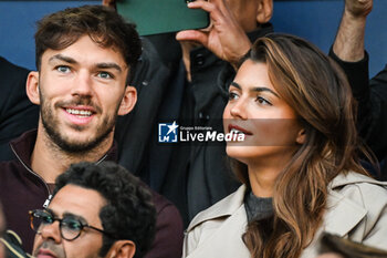 2024-05-07 - Pierre GASLY and his partner Francisca (Kika) CERQUEIRA GOMES during the UEFA Champions League, Semi-finals, 2nd leg football match between Paris Saint-Germain and Borussia Dortmund on May 7, 2024 at Parc des Princes stadium in Paris, France - FOOTBALL - CHAMPIONS LEAGUE - PARIS SG V DORTMUND - UEFA CHAMPIONS LEAGUE - SOCCER