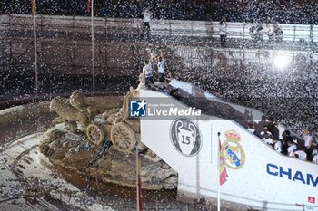 2024-06-02 - Real Madrid players during the celebration of Real Madrid football club's 15th Cahampion League victory at the Plaza de Cibeles in Madrid. June 2 nd 2024 Cordon Press - REAL MADRID PLAYES AYUNTAMIENTO - UEFA CHAMPIONS LEAGUE - SOCCER