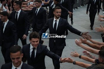 2024-06-02 - Real Madrid players during the celebration of Real Madrid football club's 15th Cahampion League victory at the Plaza de Cibeles in Madrid. June 2 nd 2024 Cordon Press - REAL MADRID PLAYES AYUNTAMIENTO - UEFA CHAMPIONS LEAGUE - SOCCER