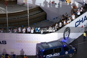 2024-06-02 - Real Madrid players during the celebration of Real Madrid football club's 15th Cahampion League victory at the Plaza de Cibeles in Madrid. June 2 nd 2024 Cordon Press - REAL MADRID PLAYES AYUNTAMIENTO - UEFA CHAMPIONS LEAGUE - SOCCER