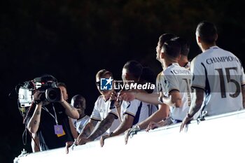 2024-06-02 - Real Madrid Champions League celebration in Madrid. Real Madrid players during the celebration of Real Madrid football club's 15th Cahampion League victory at the Plaza de Cibeles in Madrid. June 2 nd 2024 900/Cordon Press - REAL MADRID CHAMPIONS LEAGUE CELEBRATION IN MADRID - UEFA CHAMPIONS LEAGUE - SOCCER