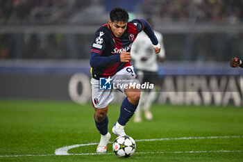 2024-11-05 - Bologna's Santiago Castro portrait in action - BOLOGNA FC VS AS MONACO - UEFA CHAMPIONS LEAGUE - SOCCER