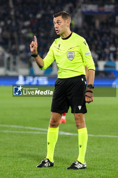 2024-09-19 - Referee Clement Turpin , 1° UEFA Champions League AtalantaBC vs ArsenalFC 2024-25 game at Gewiss Stadium in Bergamo (BG), Italy, 19.09.2024.
Photo by Marius Bunduc/LiveMedia - ATALANTA BC VS ARSENAL FC - UEFA CHAMPIONS LEAGUE - SOCCER