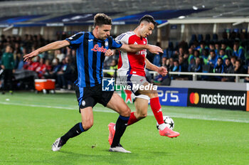 2024-09-19 - Bread Djimsiti(Atalanta BC ) Gabriel Martinelli (Arsenal FC ), 1° UEFA Champions League AtalantaBC vs ArsenalFC 2024-25 game at Gewiss Stadium in Bergamo (BG), Italy, 19.09.2024.
Photo by Marius Bunduc/LiveMedia - ATALANTA BC VS ARSENAL FC - UEFA CHAMPIONS LEAGUE - SOCCER