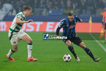 2024-10-23 - Davide Zappacosta of Atalanta BC 1907 in action during the UEFA Champions League 2024/2025 League Phase MD3 football match between Atalanta BC and Celtic FC at Gewiss Stadium on October 23, 2024, Bergamo, Italy. - ATALANTA BC VS CELTIC - UEFA CHAMPIONS LEAGUE - SOCCER