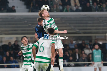 2024-10-23 - Liam Scales of Celtic FC hit the ball during the UEFA Champions League 2024/2025 League Phase MD3 football match between Atalanta BC and Celtic FC at Gewiss Stadium on October 23, 2024, Bergamo, Italy. - ATALANTA BC VS CELTIC - UEFA CHAMPIONS LEAGUE - SOCCER