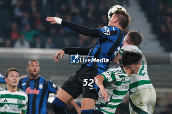 2024-10-23 - Mateo Retegui of Atalanta BC 1907 in action during the UEFA Champions League 2024/2025 League Phase MD3 football match between Atalanta BC and Celtic FC at Gewiss Stadium on October 23, 2024, Bergamo, Italy. - ATALANTA BC VS CELTIC - UEFA CHAMPIONS LEAGUE - SOCCER