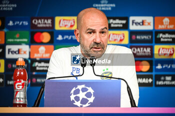 2024-10-21 - Peter BOSZ of PSV Eindhoven during the PSV Eindhoven press conference ahead of the UEFA Champions League football match between Paris Saint-Germain and PSV Eindhoven on October 21, 2024 at Parc des Princes stadium in Paris, France - FOOTBALL - PSV TRAINING AND PRESS CONFERENCE - UEFA CHAMPIONS LEAGUE - SOCCER