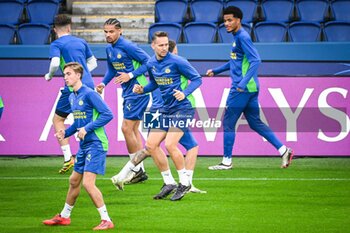 2024-10-21 - Players of PSV Eindhoven during the training session of the PSV Eindhoven ahead of the UEFA Champions League football match between Paris Saint-Germain and PSV Eindhoven on October 21, 2024 at Parc des Princes stadium in Paris, France - FOOTBALL - PSV TRAINING AND PRESS CONFERENCE - UEFA CHAMPIONS LEAGUE - SOCCER