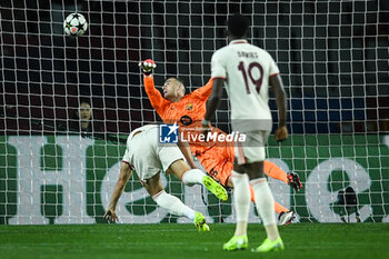 2024-10-23 - Harry KANE of Bayern Munich scores his goal and Inaki PENA of Barcelona during the UEFA Champions League, League Phase MD3 football match between FC Barcelona and Bayern Munich on 23 October 2024 at Estadi Olimpic Lluis Companys in Barcelona, Spain - FOOTBALL - CHAMPIONS LEAGUE - FC BARCELONA V BAYERN MUNICH - UEFA CHAMPIONS LEAGUE - SOCCER