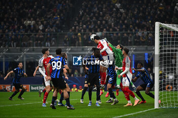 2024-11-06 - Yann Sommer of Inter FC during the UEFA Champions League stage match Phase MD4 between Inter FC Internazionale and Arsenal FC, on 6 of November 2024, at Giuseppe Meazza San Siro Siro stadium in Milan, Italy - INTER - FC INTERNAZIONALE VS ARSENAL FC - UEFA CHAMPIONS LEAGUE - SOCCER