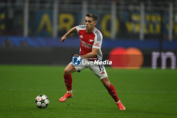 2024-11-06 - Leandro Trossard of Arsenal FC during the UEFA Champions League stage match Phase MD4 between Inter FC Internazionale and Arsenal FC, on 6 of November 2024, at Giuseppe Meazza San Siro Siro stadium in Milan, Italy - INTER - FC INTERNAZIONALE VS ARSENAL FC - UEFA CHAMPIONS LEAGUE - SOCCER