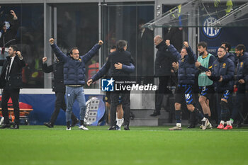 2024-11-06 - Team of Fc Inter celebrating after a victory during the UEFA Champions League stage match Phase MD4 between Inter FC Internazionale and Arsenal FC, on 6 of November 2024, at Giuseppe Meazza San Siro Siro stadium in Milan, Italy - INTER - FC INTERNAZIONALE VS ARSENAL FC - UEFA CHAMPIONS LEAGUE - SOCCER