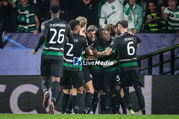 2024-11-05 - Maxi ARAUJO of Sporting celebrate his goal with teammates during the UEFA Champions League, League Phase MD4 football match between Sporting CP and Manchester City on 5 November 2024 at Estadio Jose Alvalade in Lisbon, Portugal - FOOTBALL - CHAMPIONS LEAGUE - SPORTING CP V MANCHESTER CITY - UEFA CHAMPIONS LEAGUE - SOCCER