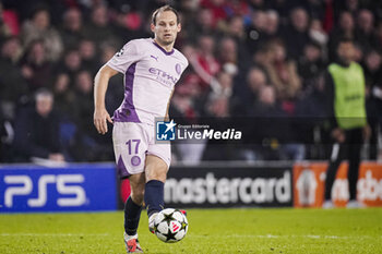 2024-11-05 - Daley Blind of Girona during the UEFA Champions League, League Phase, football match between PSV Eindhoven and Girona FC on November 5, 2024 at Philips Stadion in Eindhoven, Netherlands - FOOTBALL - CHAMPIONS LEAGUE - PSV EINDHOVEN V GIRONA - UEFA CHAMPIONS LEAGUE - SOCCER