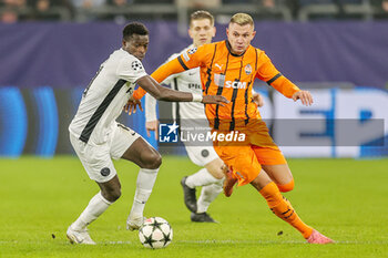 2024-11-06 - Ebrima Colley of Young Boys Bern and Oleksandr Zubkov of Shakhtar Donetsk during the UEFA Champions League, League phase, Matchday 4 football match between Shakhtar Donetsk and Young Boys Bern on 6 November 2024 at Veltins-Arena in Gelsenkirchen, Germany - FOOTBALL - CHAMPIONS LEAGUE - SHAKHTAR DONETSK V YOUNG BOYS - UEFA CHAMPIONS LEAGUE - SOCCER