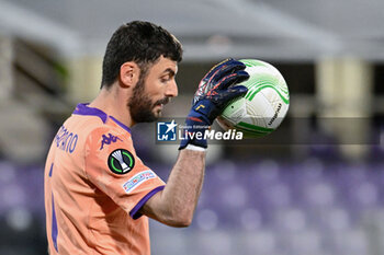 2024-03-14 - ACF Fiorentina's goalkeeper Pietro Terracciano - ACF FIORENTINA VS MACCABI HAIFA FC - UEFA CONFERENCE LEAGUE - SOCCER